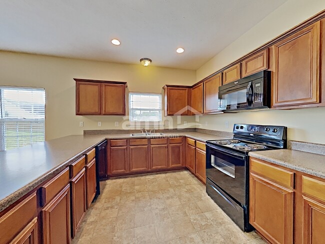 Photo - 256 Neal Ave