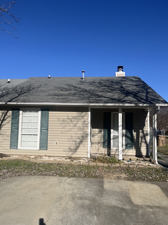 Photo - 3207 Twin Brooks Dr Townhome