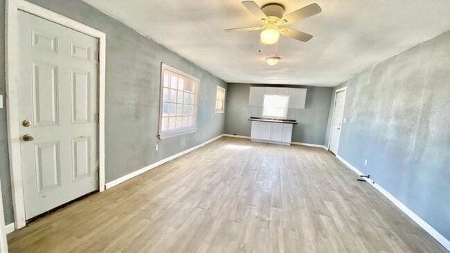 Photo - Handyman Special $99 Move in + Admin Fee /...