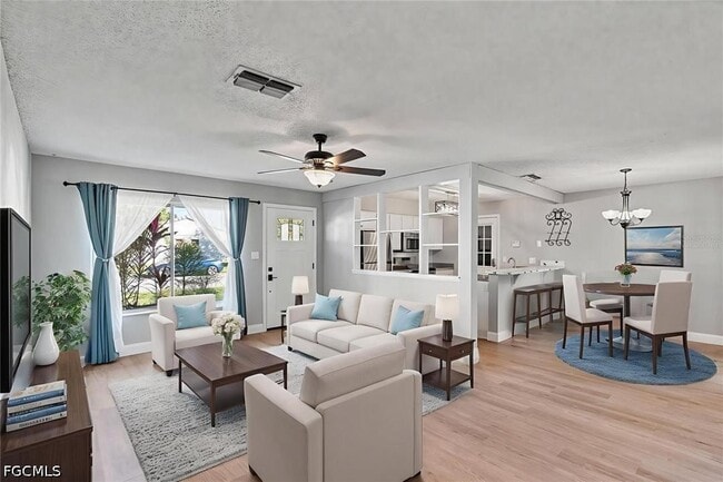 Photo - 5556 Memorial Dr