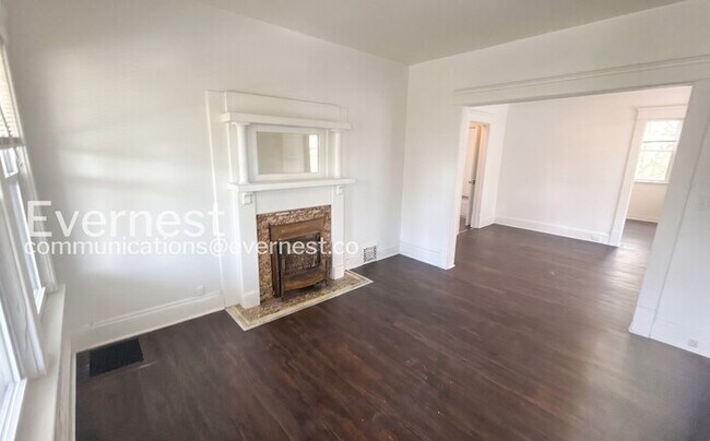 3353 E 132nd St Unit 2