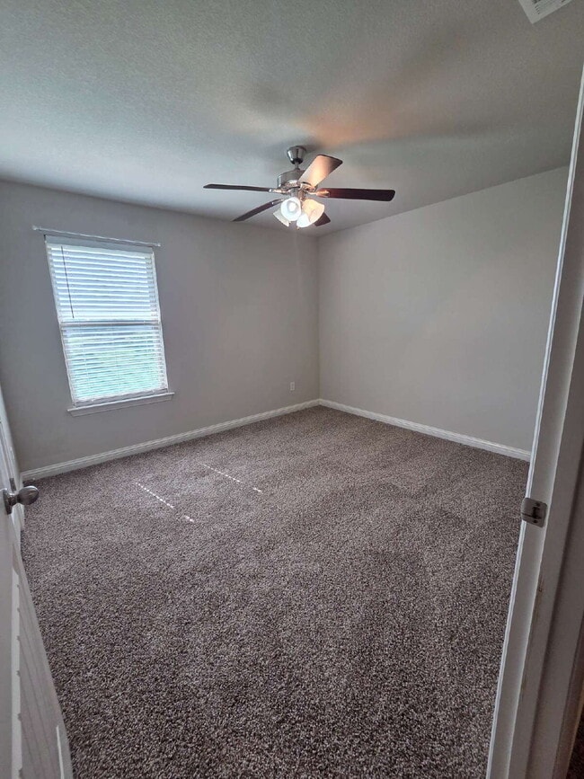 Photo - 3002 Weave Ct