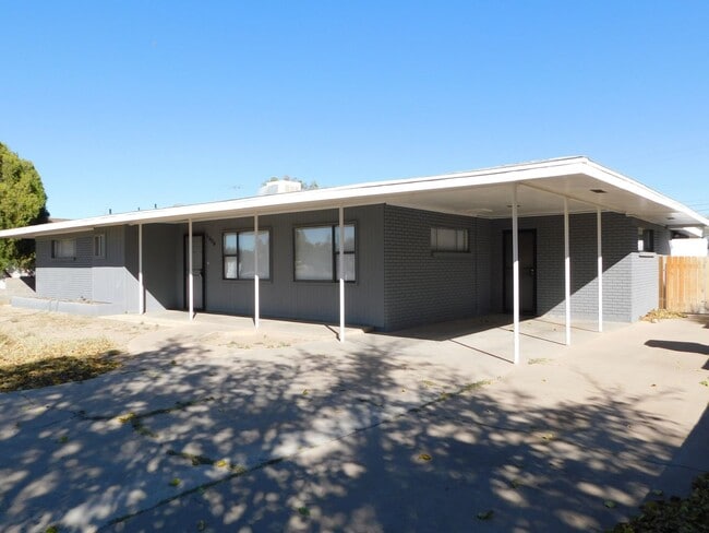 Building Photo - 1309 S Silver Ave Rental