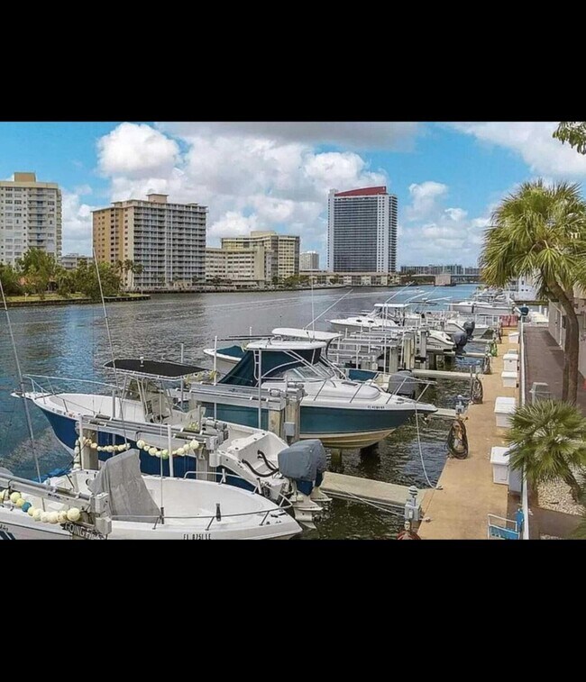 Photo - 1965 S Ocean Dr Unit 9q