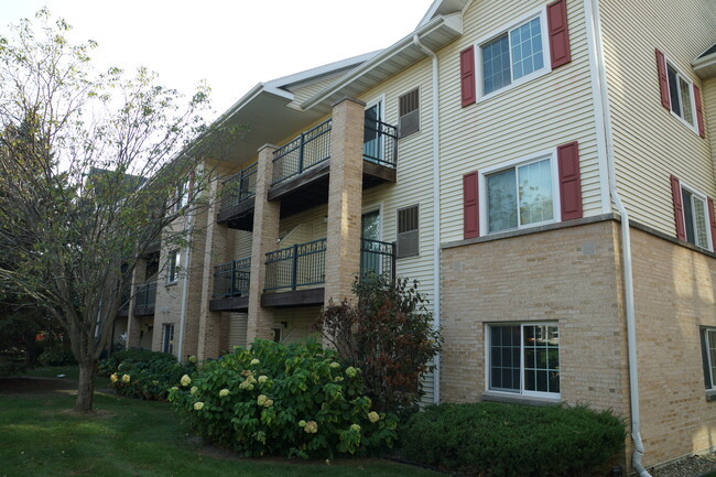 Woodland Commons Madison - Woodland Commons Madison Apartments