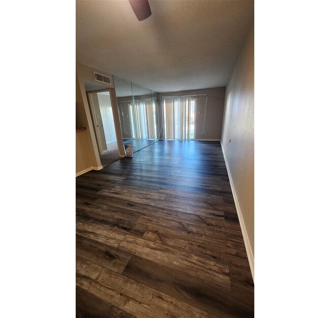 Photo - 2818 S Bartell Dr Unit 7