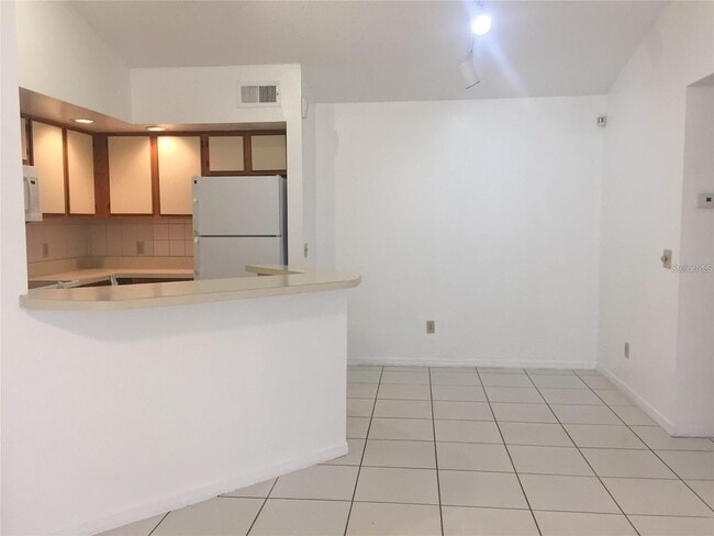 Photo - 4528 Commander Dr Unit 2034