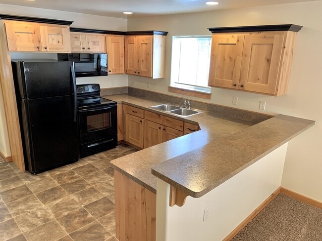 Photo - 1234 Phoenix Ave