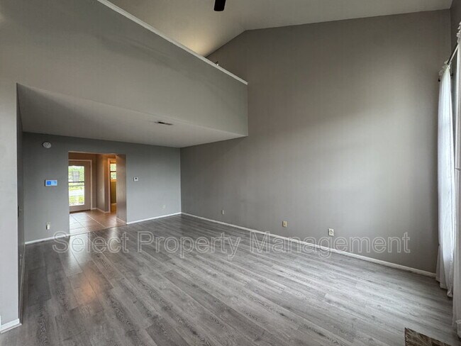 Photo - 1632 Flint Lock Ln