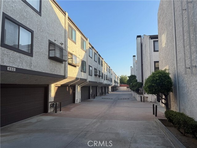 Photo - 452 W Huntington Dr