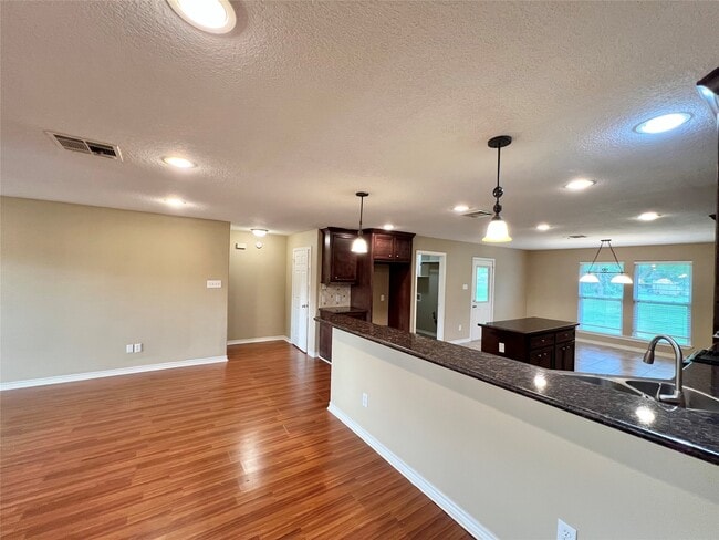 Photo - 7017 Caldwell St