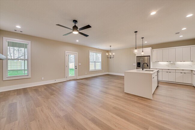 Photo - 3094 Banter Dr