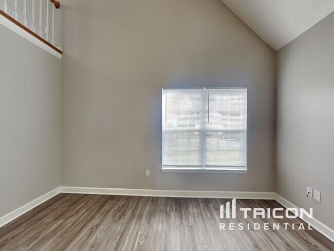 Photo - 367 Olde North Church Dr