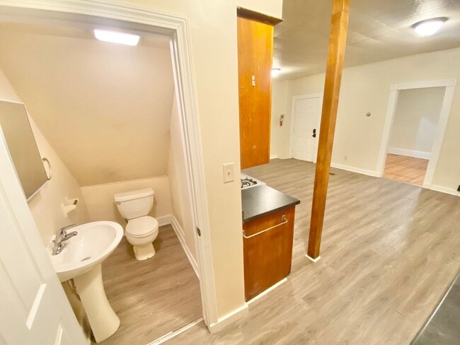 Photo - 180 Federal St Unit 3