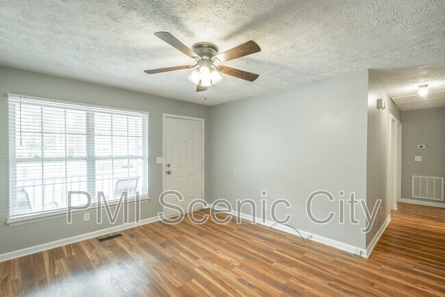 Photo - 1511 Eucalyptus Dr Unit A