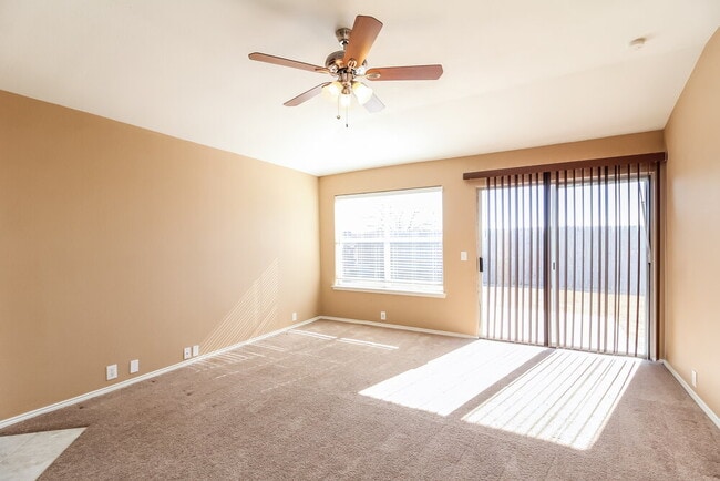 Photo - 2204 Tailburton Ct
