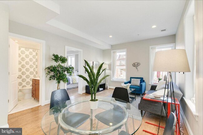 Photo - Updated Kalorama One Bedroom W/Washer & Dr...