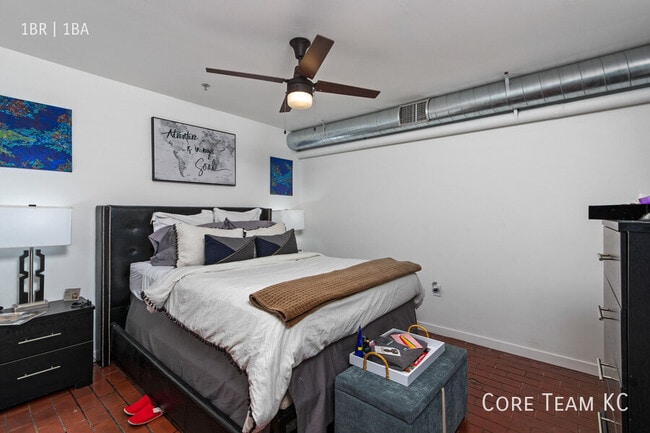 Photo - 1180 E 30th St Unit 221