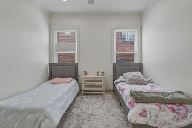 573 Somerville Ave Unidad B