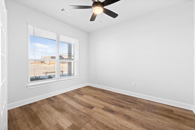 Photo - 9317 Gladsome Path