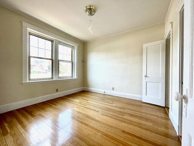 14 Alton Pl Unit 3