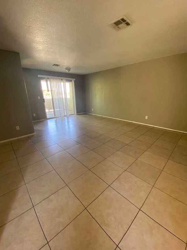 Photo - Very Nice Second Floor Condo!!! Unidad 203