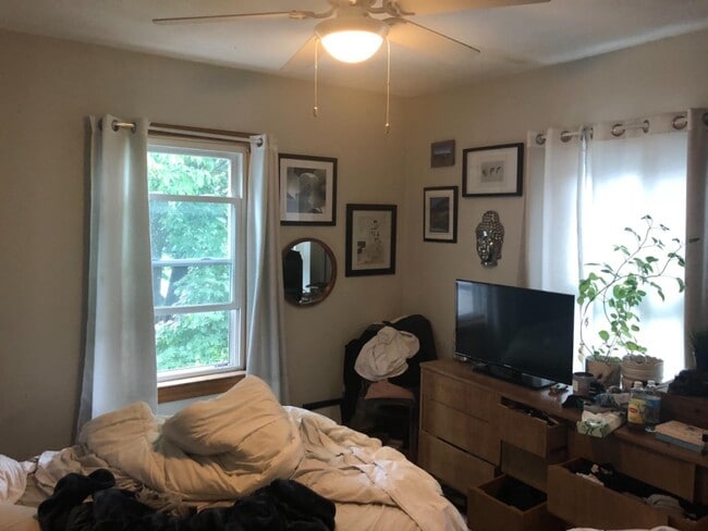 Photo - 45 Thurston St