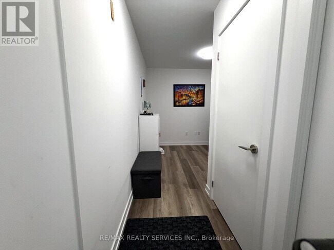 Photo - 1480 Bayly St Unit 507