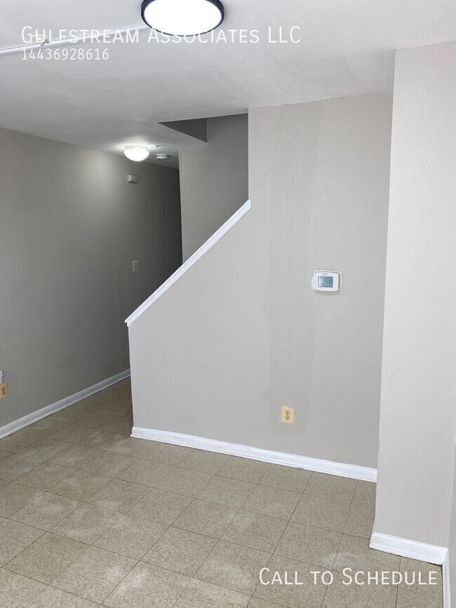 Photo - 1716 Riggs Ave