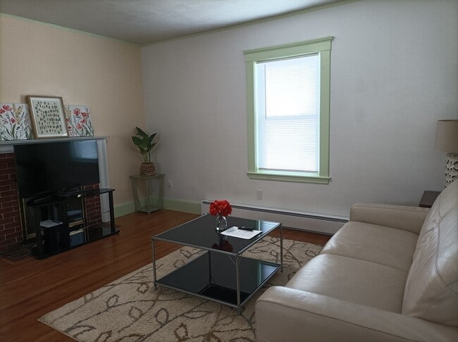 1 Newton Ave