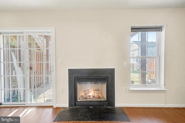 Photo - 105 Galway Ln