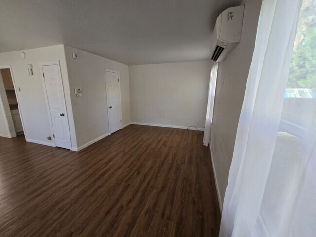 Building Photo - 211 W Lindo Ave Rental
