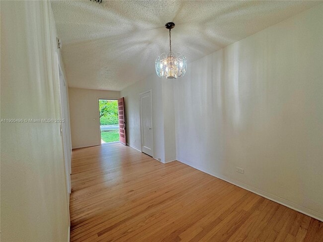 Photo - 233 NW 45th Ave Unidad 233