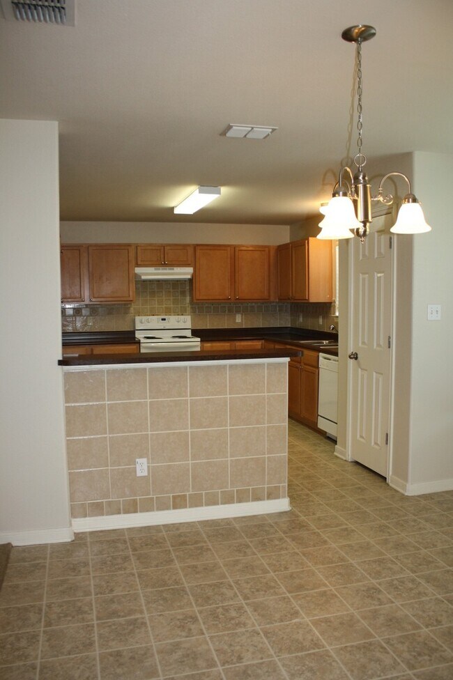 Photo - Wonderful New Braunfels Home  in Whispering Valley