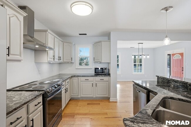 Photo - 174 Hunting Bay Dr