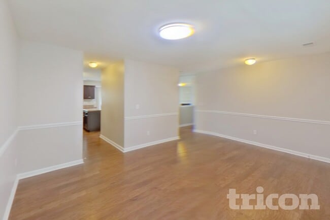 Photo - 208 Willow Grv Wy