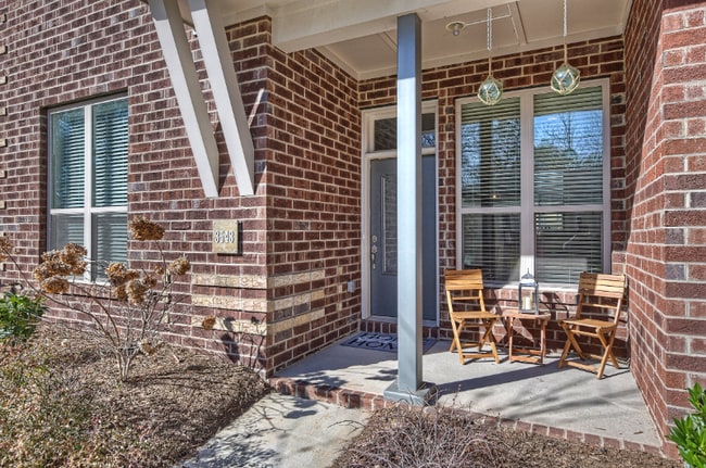 Photo - 3543 Spencer St