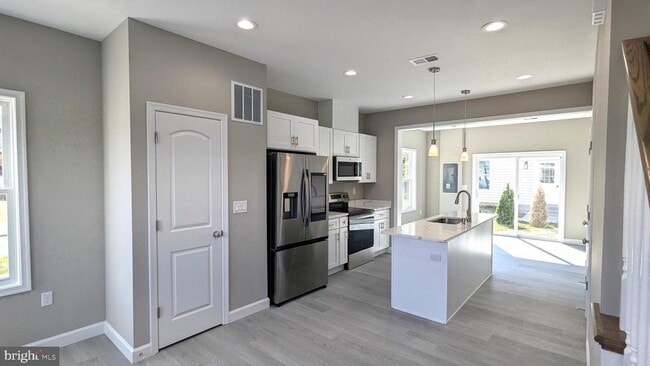 Photo - 2251 Papermill Rd