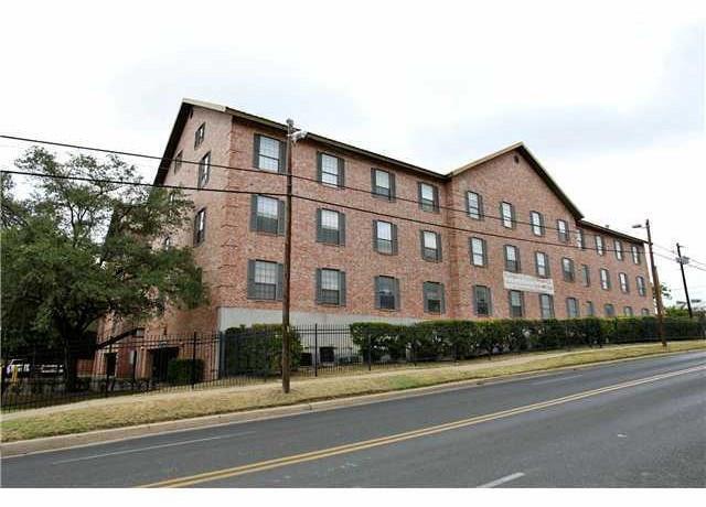 Building Photo - 2401 Leon St Unit 210