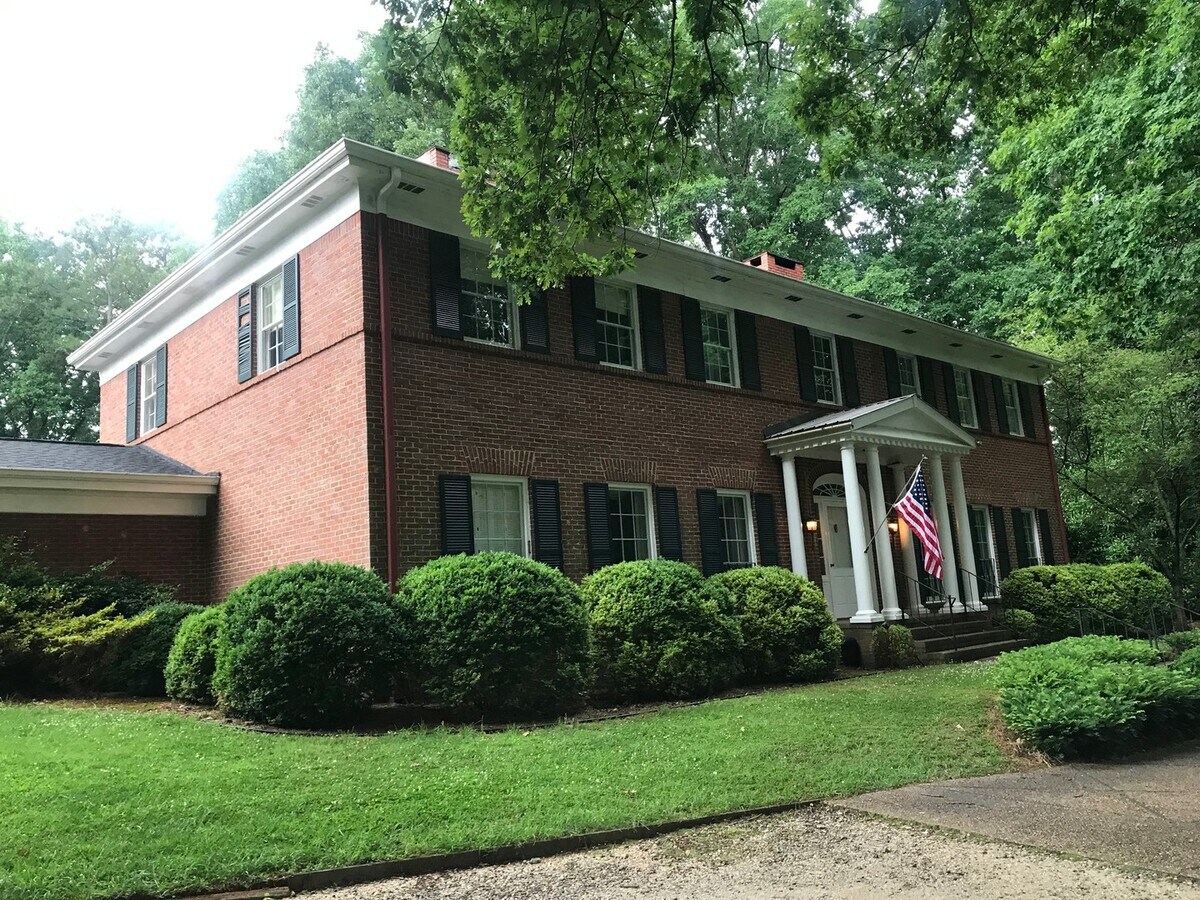 Photo - Downtown Monroe, Huge 4500 sq ft House,  5...