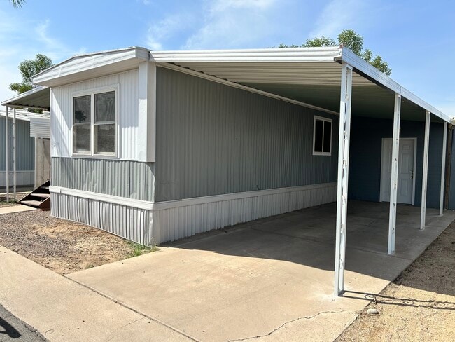 4400 W Missouri Ave
