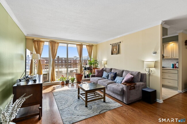 Photo - 65 Glenbrook Rd Unit 6C