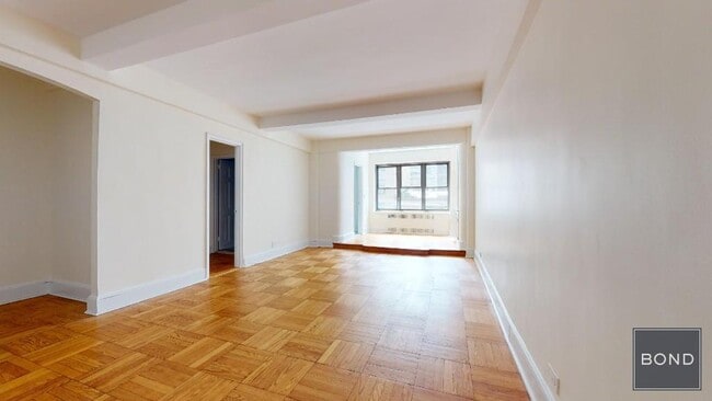 Building Photo - 141 E 56th St Unit 5E Rental