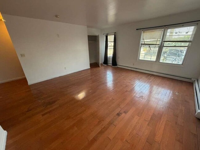Photo - 703 Garfield Ave