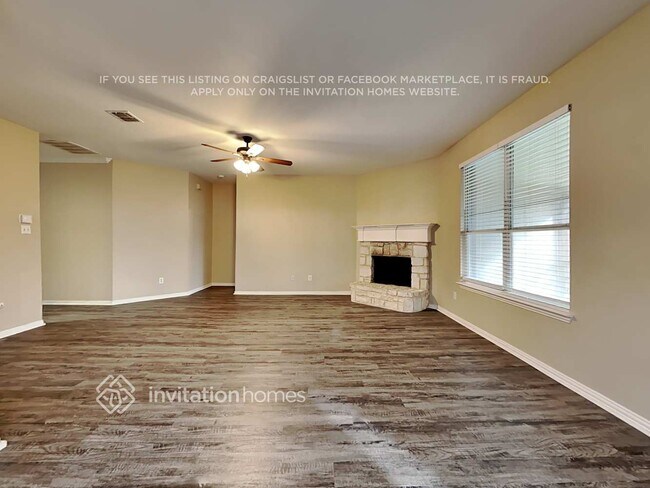 Photo - 728 Sage Brush Dr