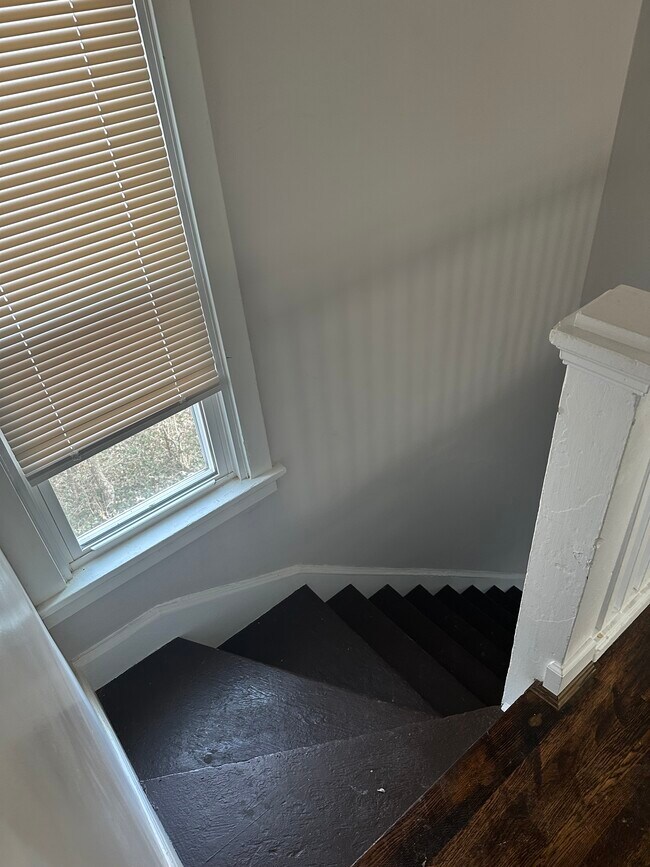 Photo - 725 Grand Ave Unidad Grand Ave #2