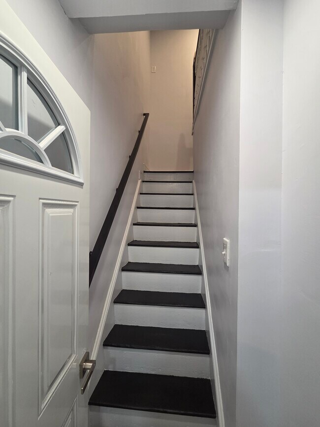 Photo - 3408 Goodman St