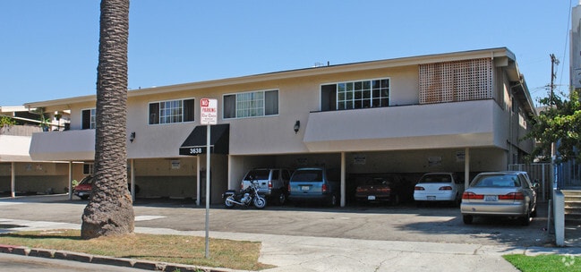 3638 Midvale Ave