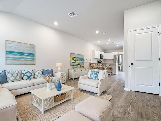 Photo - 27169 Washington St