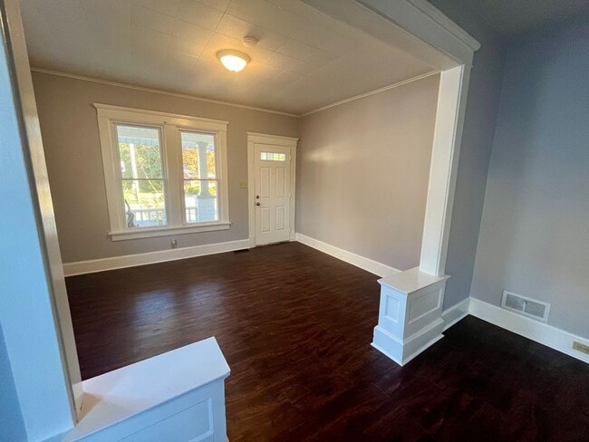 Photo - Two Bedroom in Alton